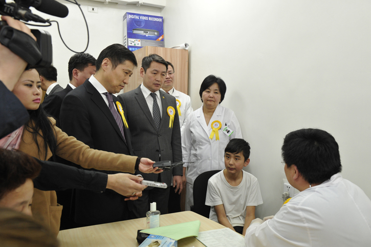 12031903big3.jpg