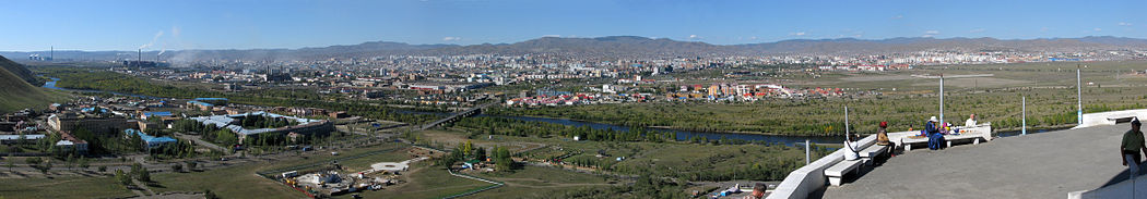 1050px-Panorama_von_Ulaanbatar.jpg